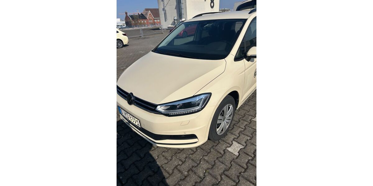 VW Touran 89.000 km 18.500 &euro; Berlin 13439