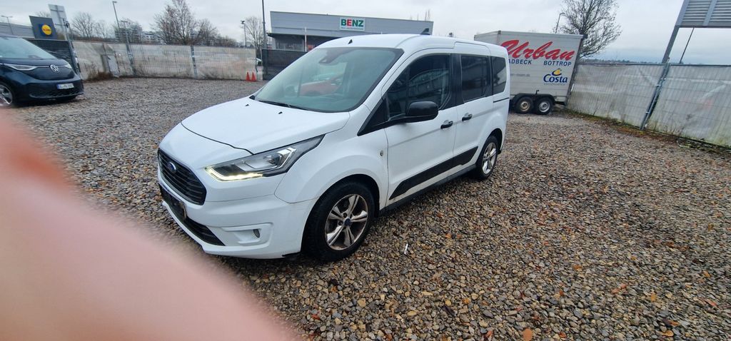 Ford Tourneo Connect 210.000 km 9.200 € Stuttgart 70771
