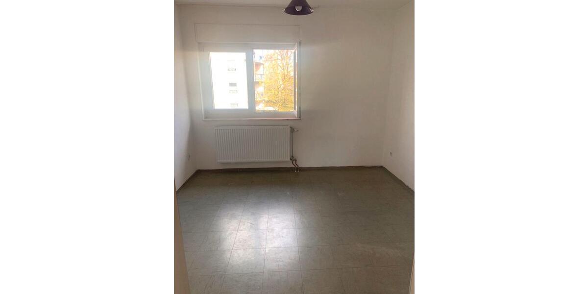 Erdgeschoßwohnung Gütersloh - 5 Zimmer, 100 m&sup2;, 1.000&euro; | Angebot:26139114
