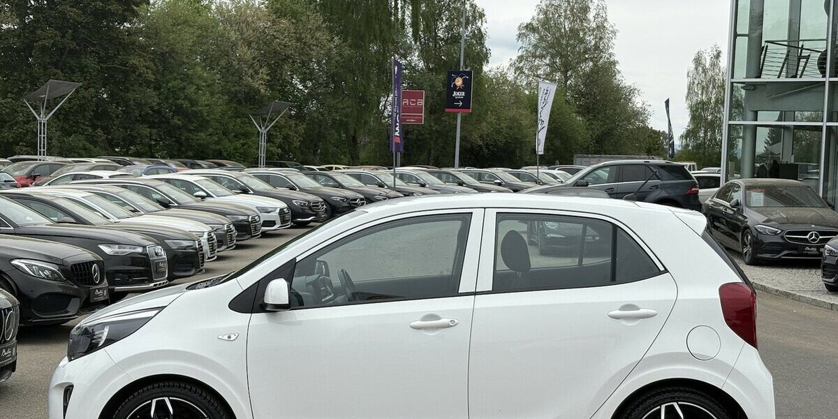 Kia Picanto 1.0 Edition 7 SITZHEIZUNG/KLIMA/LENKHZ 59.652 km 7.900 &euro; Villingen-Schwenningen 78054