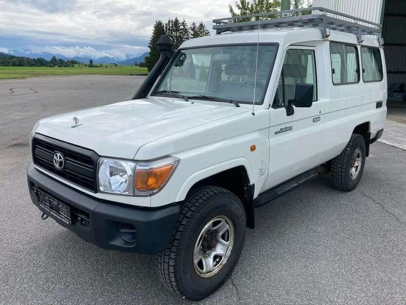 Land Cruiser