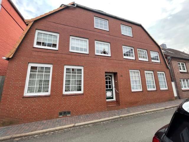 Haus zum Kaufen in Wilster 89.900 € 164 m²