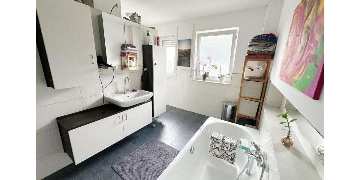 Reihenhaus Schwerte - 5 Zimmer, 180 m&sup2;, 480.000&euro; | Angebot:27436326