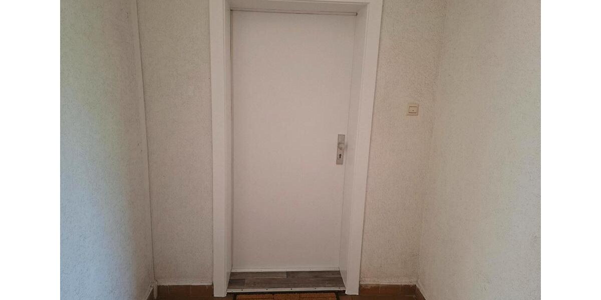 Erdgeschoßwohnung Bitterfeld-Wolfen Wolfen - 2 Zimmer, 69 m&sup2;, 66.000&euro; | Angebot:27069414
