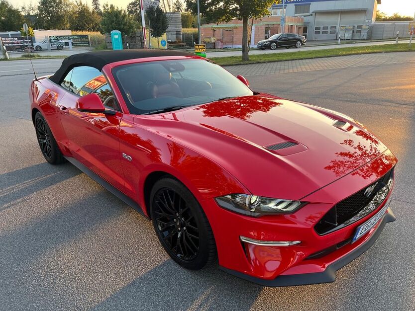 Ford Mustang 10.800 km 47.500 € Unterdietfurt 84339