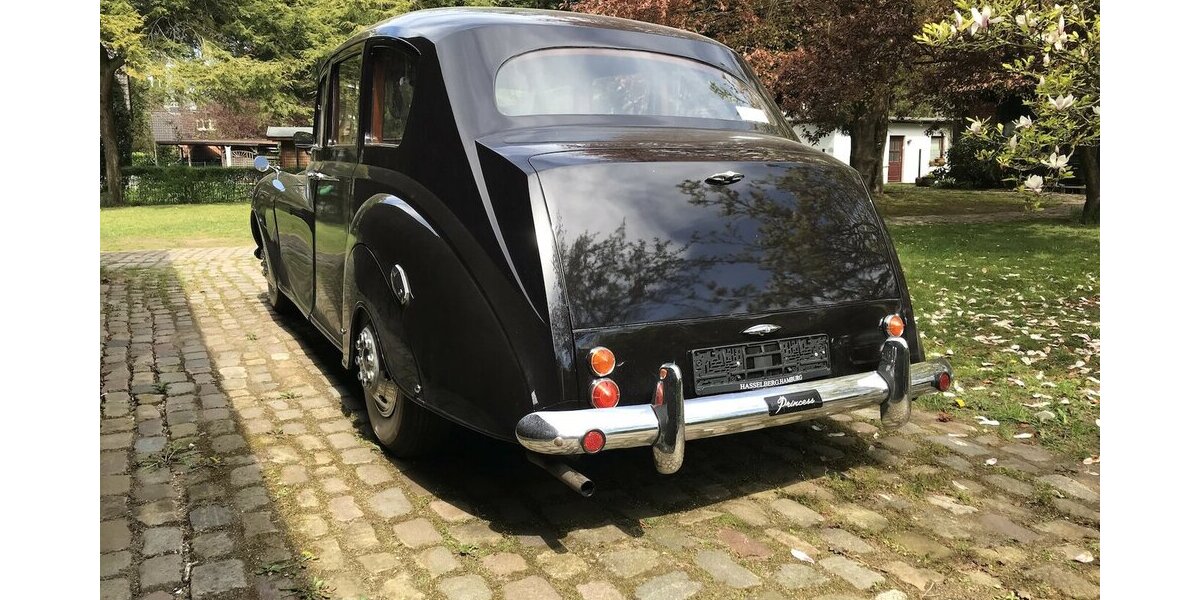 Austin Rover Austin Vanden Plas Princess Saloncar A135 67.679 km 14.999 &euro; Hamburg 22339