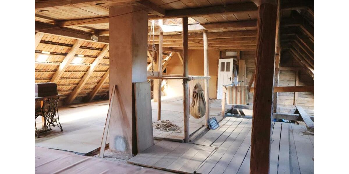 Bauernhaus, Landhaus Eisfeld Heid - 5 Zimmer, 174 m&sup2;, 85.000&euro; | Angebot:26838226