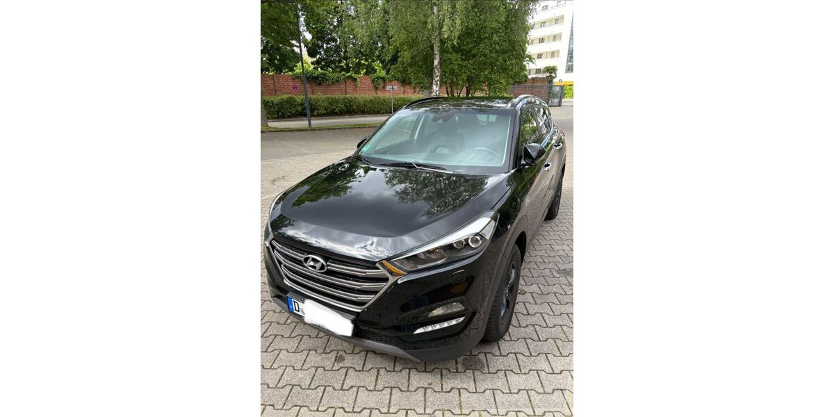 Hyundai TUCSON 111.000 km 11.900 &euro; Düsseldorf 40629