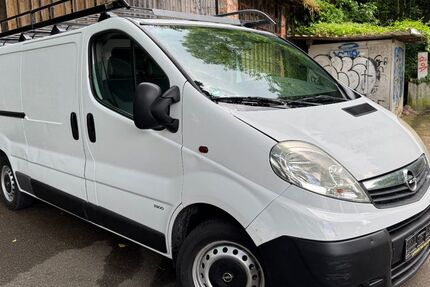 Opel Vivaro 98.000 km 7.500 &euro; Stuttgart 70186
