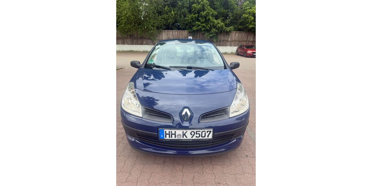 Renault Clio 102.000 km 1.999 € Hamburg 22111
