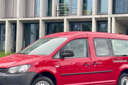 VW Caddy Maxi 141.000 km 7.900 &euro; Aulendorf 88326