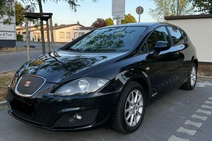 Seat Leon 152.000 km 5.200 &euro; Düsseldorf 40599