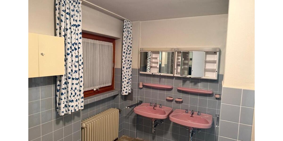 Einfamilienhaus Siegen Kaan-Marienborn - 4 Zimmer, 136 m&sup2;, 350.000&euro; | Angebot:27285254