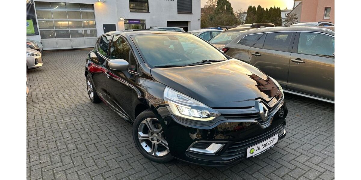 Renault Clio 92.610 km 8.999 &euro; Troisdorf 53840