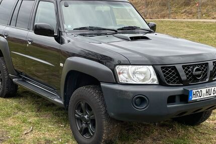 Nissan Patrol 196.000 km 22.900 &euro; Rostock 18059