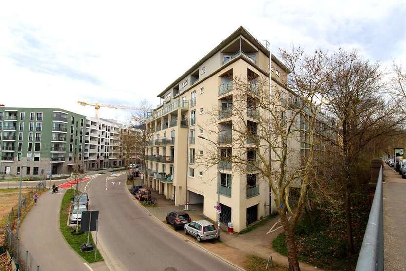Wohnung zum Kaufen in Freiburg 210.000 € 43.49 m²