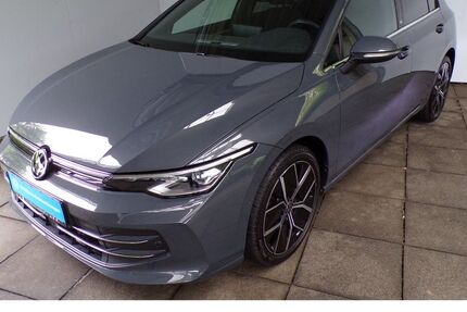 VW Golf 22.175 km 25.470 &euro; Lennestadt 57368