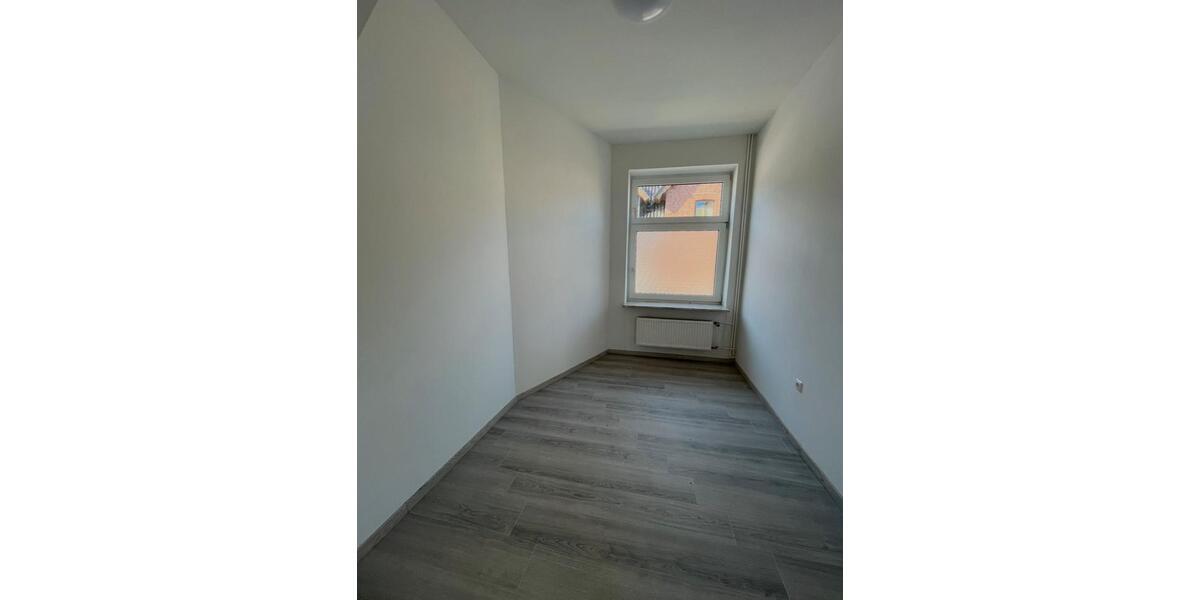 Erdgeschoßwohnung Bad Bramstedt - 3 Zimmer, 74 m&sup2;, 1.300&euro; | Angebot:26089270