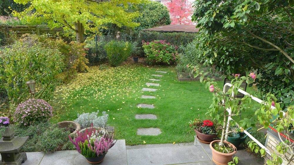 Mehrfamilienhaus, Wohnhaus Düsseldorf Lierenfeld - 9 Zimmer, 202 m&sup2;, 488.000&euro; | Angebot:26247298