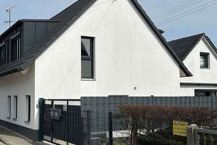 Haus zum Kaufen in Augsburg 1.039.000 € 214 m² 8 zimmer