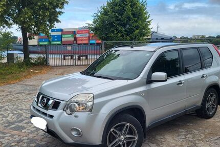Nissan X-Trail 199.850 km 8.499 &euro; Kiel 24103