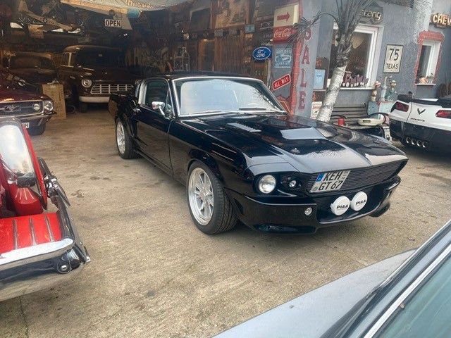 Ford Mustang 19.999 km 136.999 &euro; Bad Abbach 93077