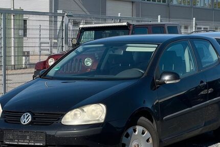 VW Golf 151.850 km 2.499 &euro; Biebesheim 64584