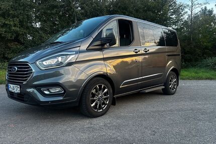 Ford Tourneo Custom 67.000 km 35.999 € Friedrichshafen 88046
