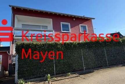 Haus Kruft - 9 Zimmer, 270 m&sup2;, 455.000&euro; | Angebot:26104221