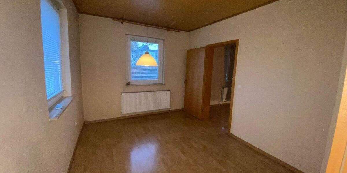 Einfamilienhaus Wesendorf - 1 Zimmer, 174 m&sup2;, 280.000&euro; | Angebot:25220682