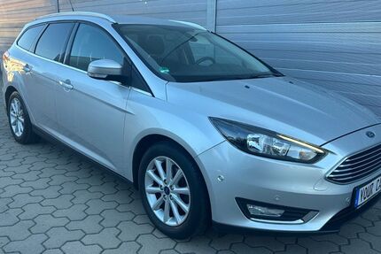 Ford Focus 165.546 km 7.450 &euro; Fürth 90763