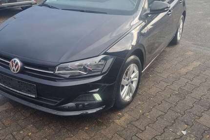 VW Polo 82.000 km 13.900 &euro; Offenbach 63071