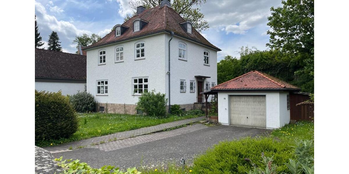 Einfamilienhaus Korbach - 8 Zimmer, 197 m&sup2;, 490.000&euro; | Angebot:24568661