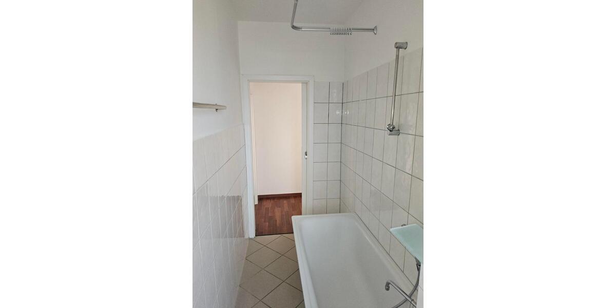 Etagenwohnung An der Schmücke - 3 Zimmer, 59 m&sup2;, 350&euro; | Angebot:23530079