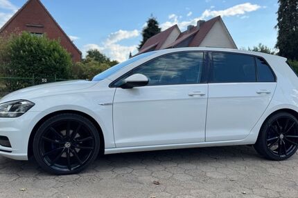 VW Golf 216.000 km 10.500 € Stelle 21435