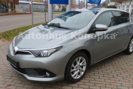 Toyota Auris 55.693 km 11.800 &euro; Zella-Mehlis OT Benshausen 98544