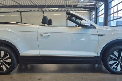 VW T-Roc 2.200 km 28.950 &euro; Geesthacht bei Hamburg 21502