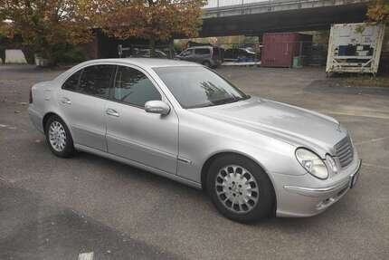 Mercedes 220