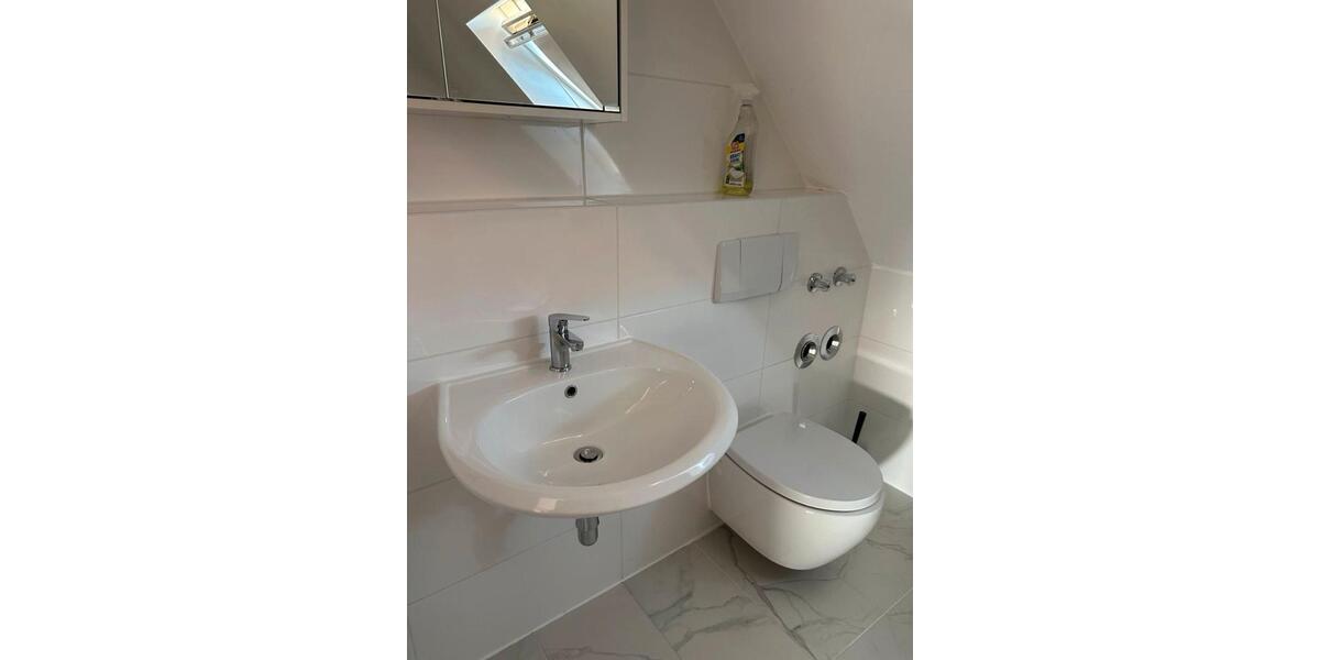 Etagenwohnung Sarstedt - 3 Zimmer, 119 m&sup2;, 1.000&euro; | Angebot:26342158