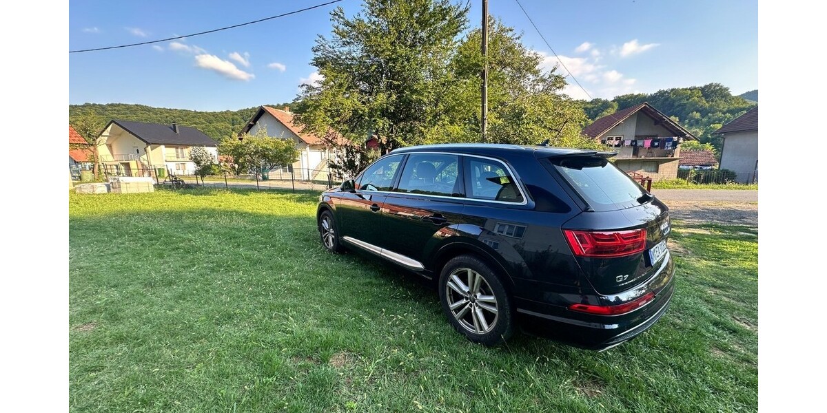 Audi Q7 145.000 km 33.800 &euro; München 80313