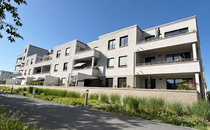 Etagenwohnung Dresden Seidnitz - 3 Zimmer, 88 m&sup2;, 1.318&euro; | Angebot:26866663