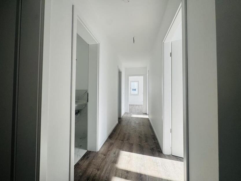 Neubau-3-Zimmer-Wohnung mit Terrasse – Exklusiv, 5 Jahre Mietdauer zimmer