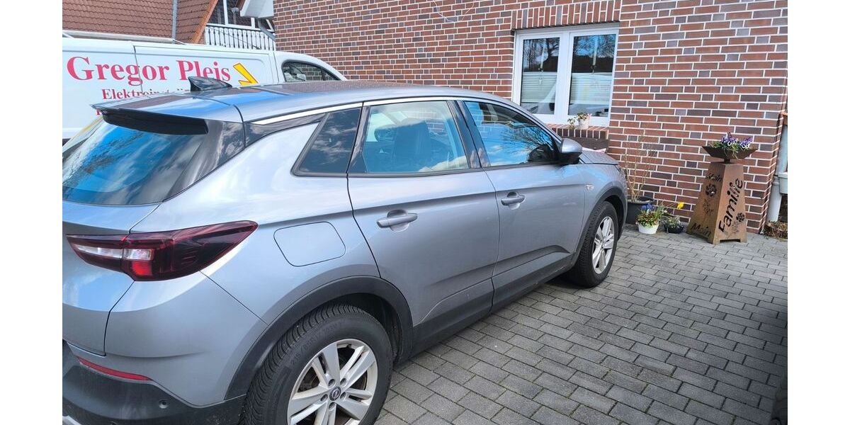 Opel Grandland (X) 164.200 km 14.190 &euro; Filsum 26849