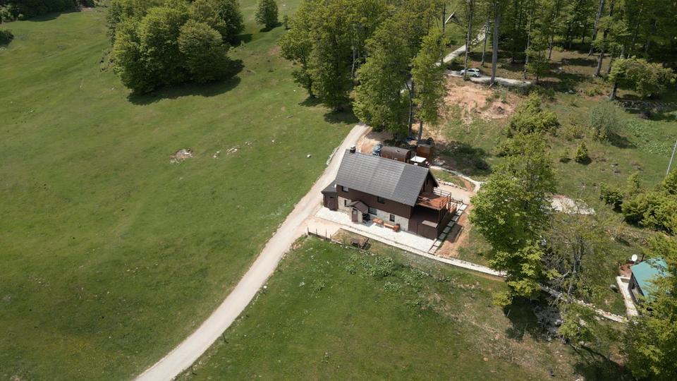 Einfamilienhaus Ottweiler - 12 Zimmer, 320 m&sup2;, 650.000&euro; | Angebot:26951538