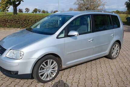 VW Touran 285.750 km 2.990 € Sinsheim 74889