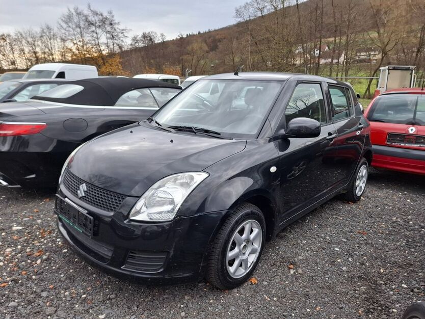 Suzuki Swift 155.000 km 2.399 € Eichenzell 36124