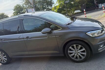 VW Touran 195.000 km 15.400 &euro; Düsseldorf 40229