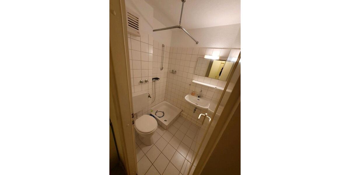 Erdgeschoßwohnung Flensburg - 1 Zimmer, 20 m&sup2;, 335&euro; | Angebot:25723499