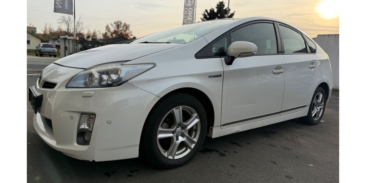 Toyota Prius 393.425 km 4.999 &euro; Frankfurt am Main 60386