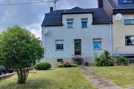 Haus Zemmer - 7 Zimmer, 180 m&sup2;, 150.000&euro; | Angebot:27076657
